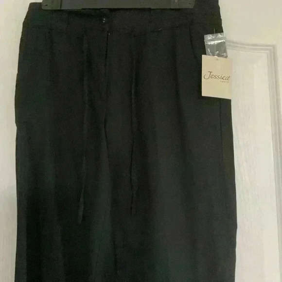Beautiful  new linen pants - Picture 2 of 5